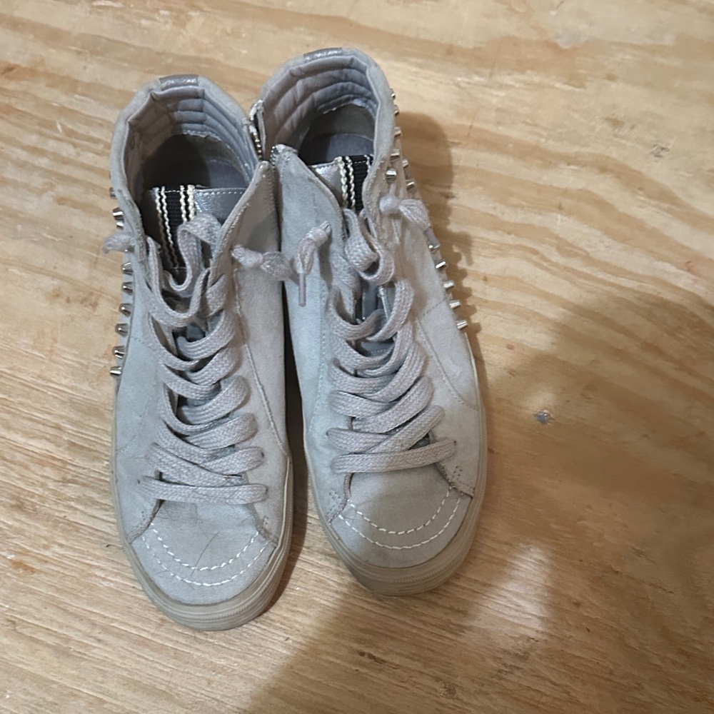 ShuShop Gray High-Top Sneakers